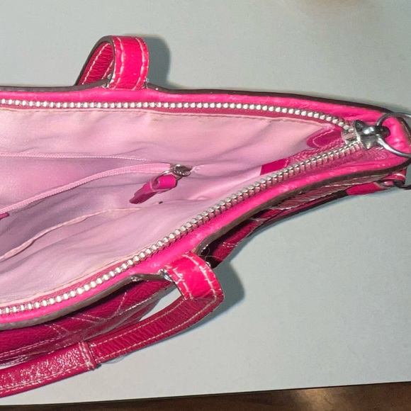 Coach raspberry pink patent stitched leather zip top bag - Picture 8 of 9